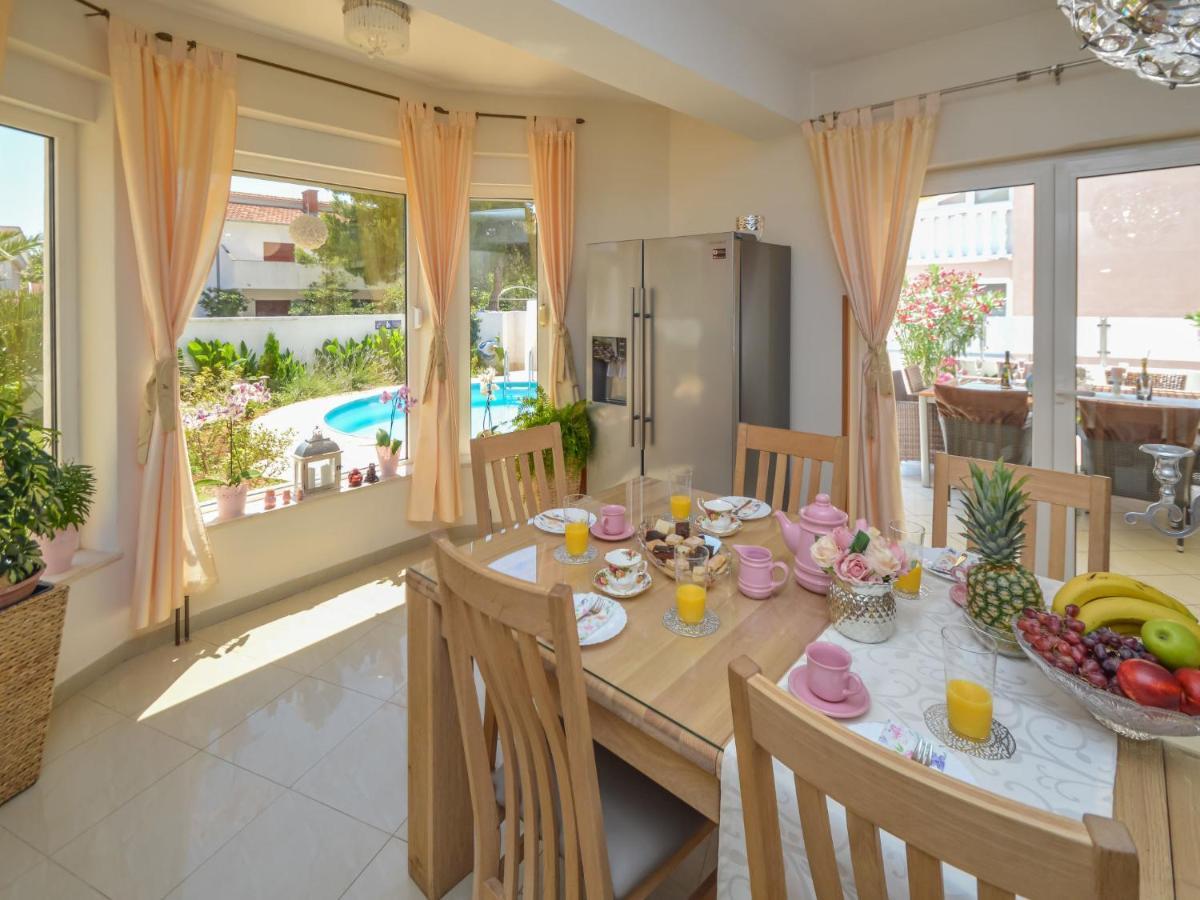 Holiday Home Valdor By Interhome Sovlje Kültér fotó
