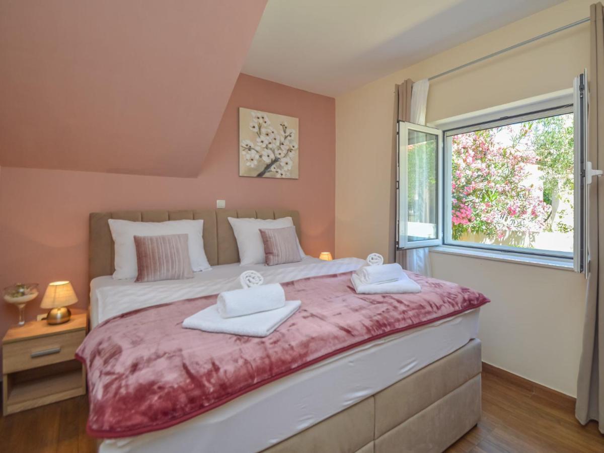 Holiday Home Valdor By Interhome Sovlje Kültér fotó