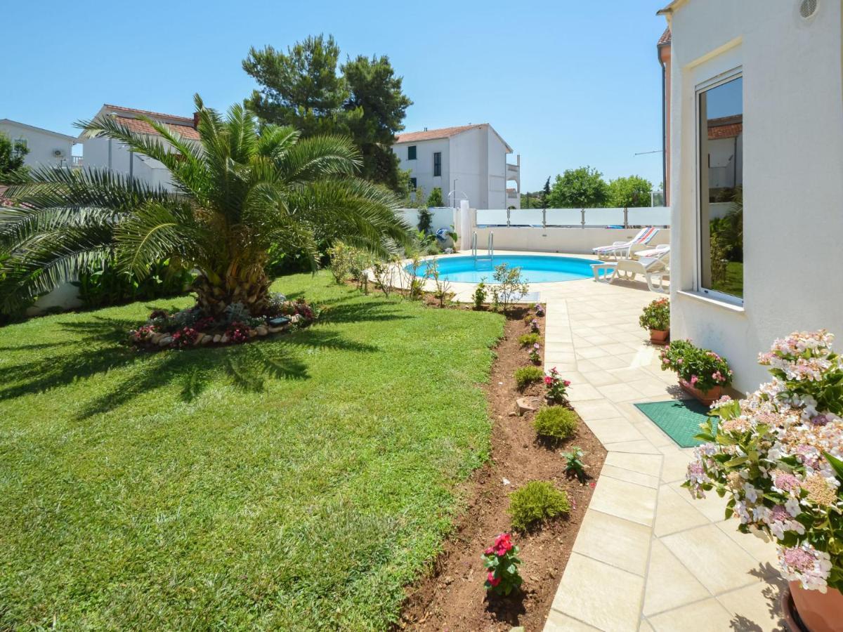 Holiday Home Valdor By Interhome Sovlje Kültér fotó