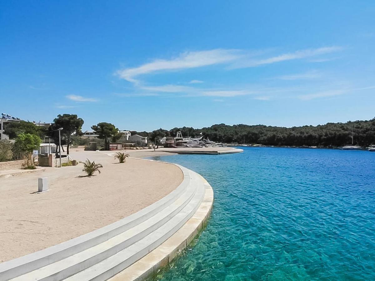 Holiday Home Valdor By Interhome Sovlje Kültér fotó